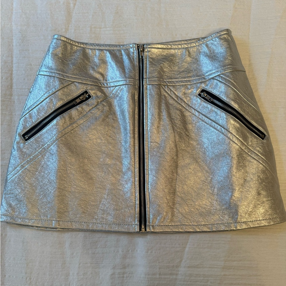 EDIT BY NINE// SILVER METALLIC MINI SKIRT